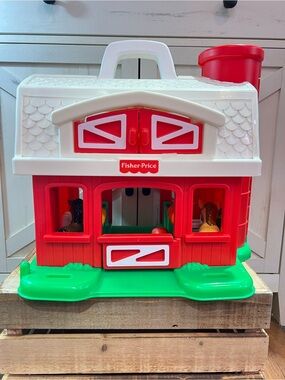 VINTAGE RARE 1995 Fisher Price Little People Farm Model #2590 Barn w/ 7 Figures